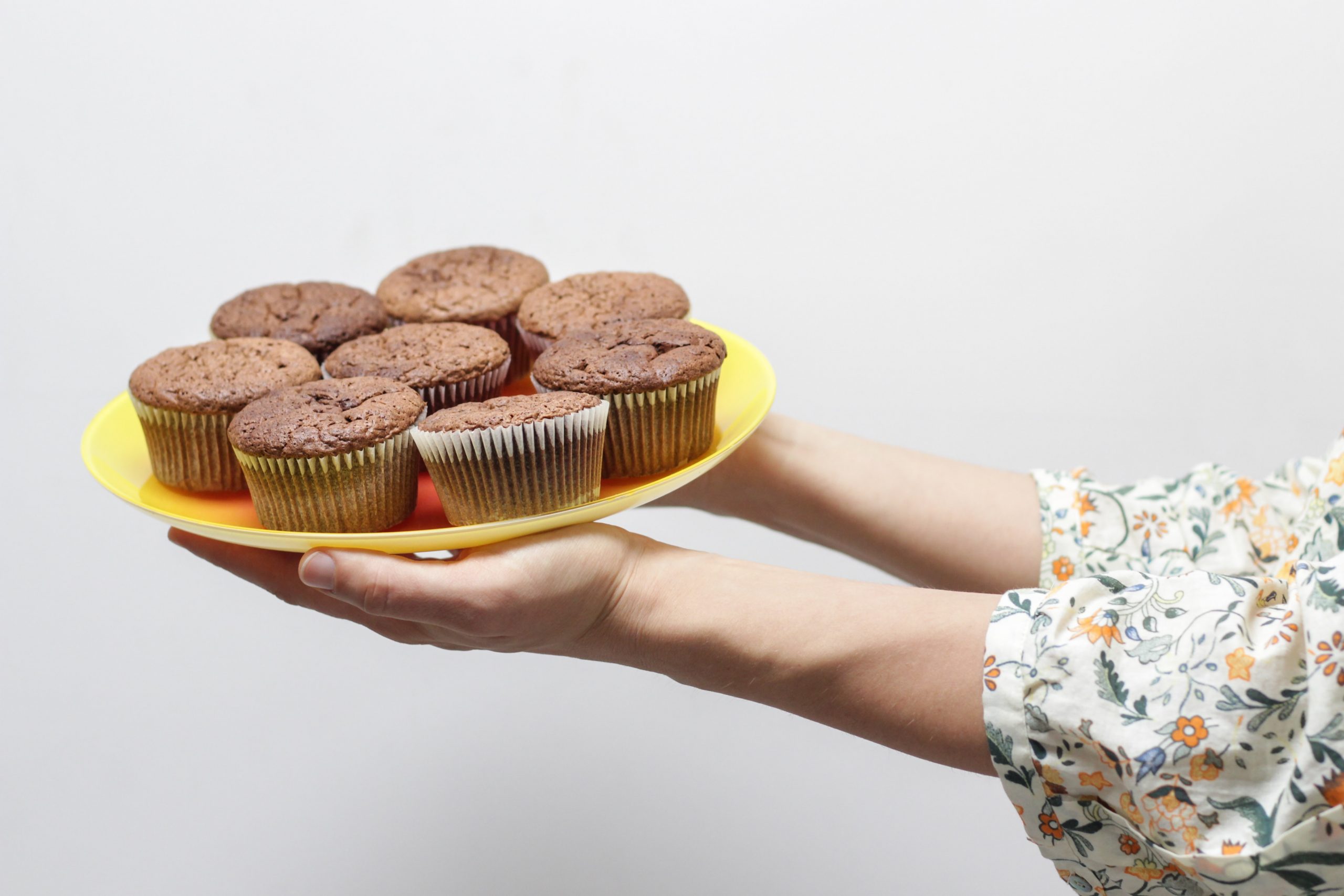 Give Mom the Mother's Day She Deserves - cupcakes